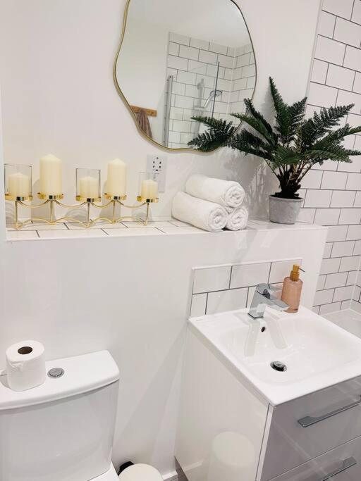 Central Derby Urban 2 Bedroom Flat - An Oasis Of Elegance! Free Parking And Wifi Suitable For Families And Professionals エクステリア 写真